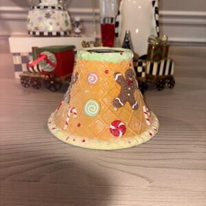 Yankee Candle Gingerbread Candle Topper